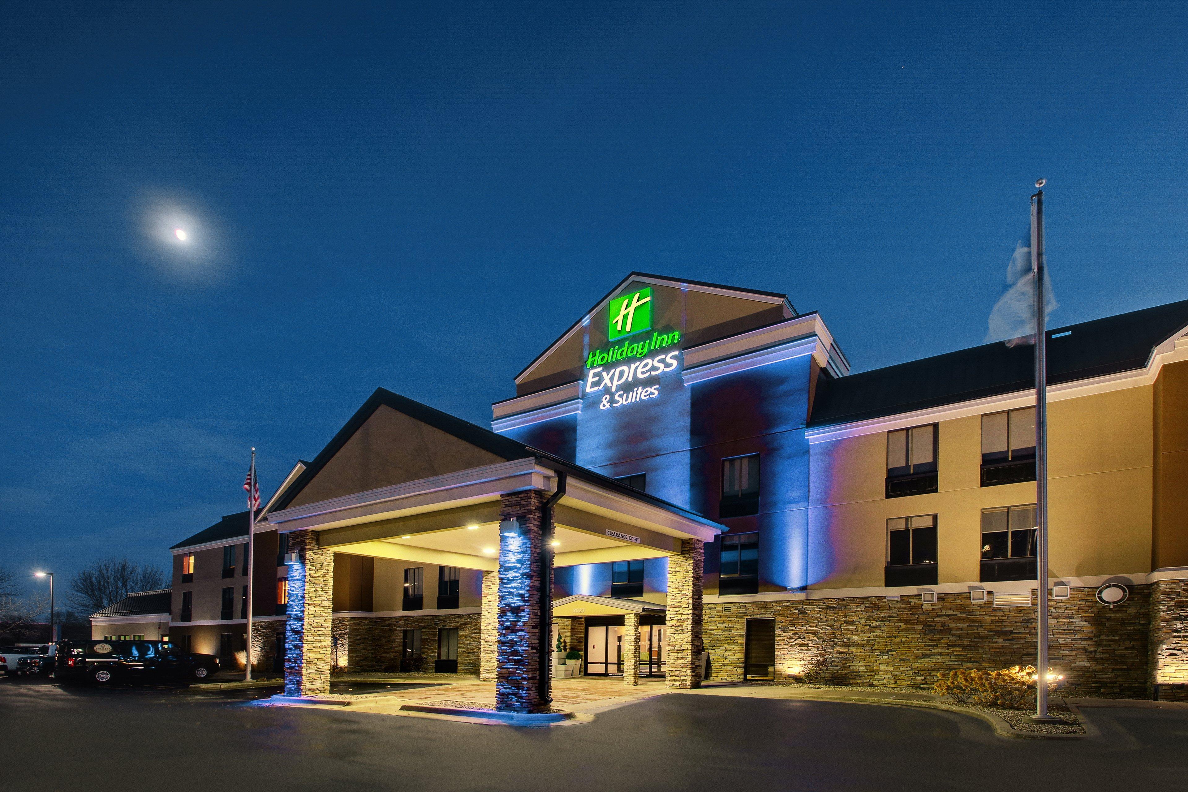 Holiday Inn Express Hotel & Suites Cedar Rapids I-380 At 33Rd Avenue, An Ihg Hotel Buitenkant foto