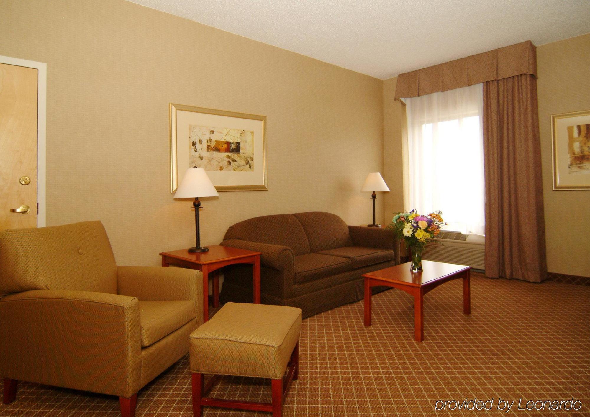 Holiday Inn Express Hotel & Suites Cedar Rapids I-380 At 33Rd Avenue, An Ihg Hotel Kamer foto